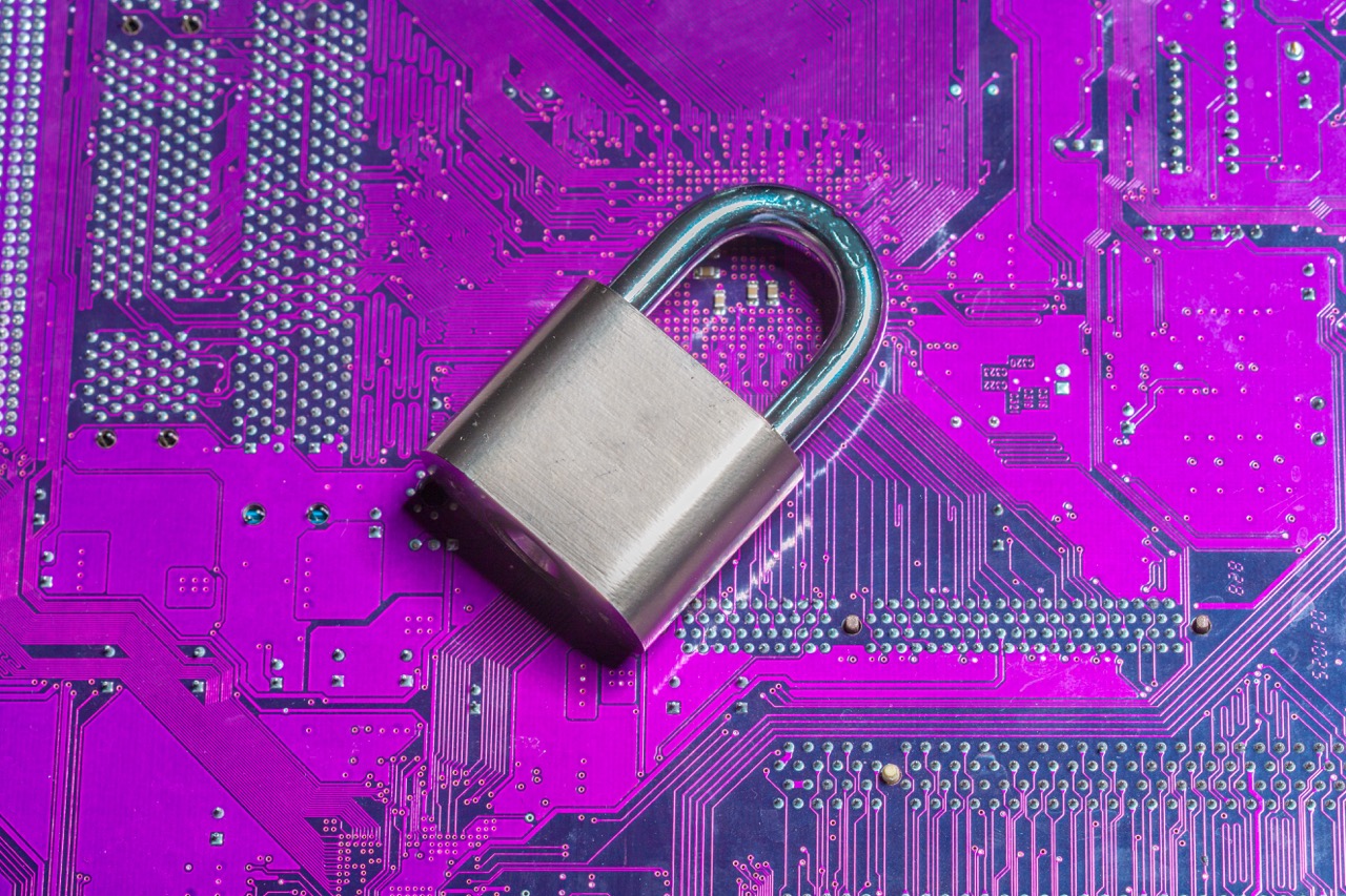 Jak zabezpieczyć aplikację przed cyber-zagrożeniami